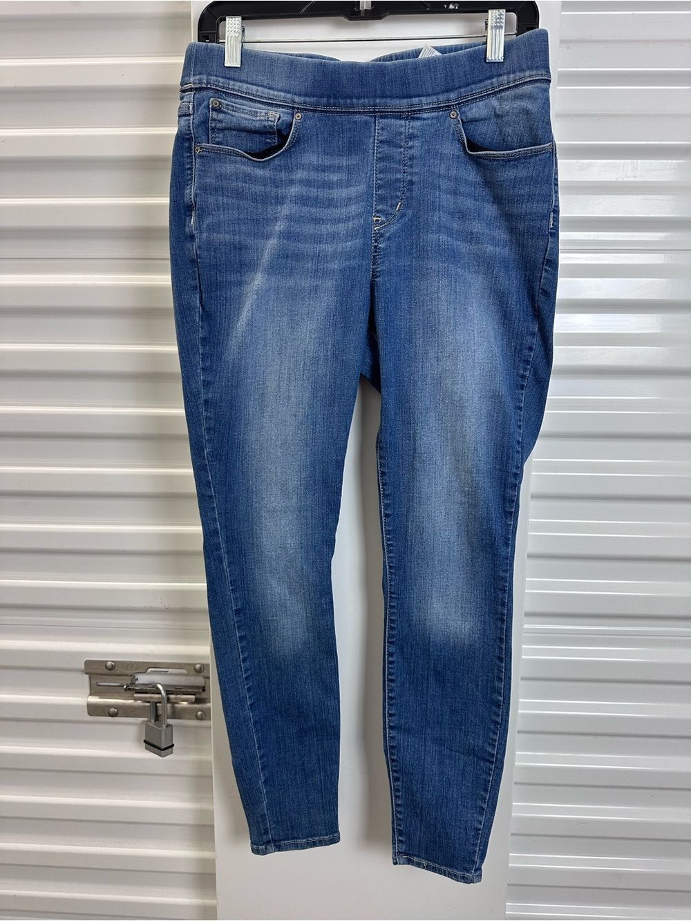 Signature by Levi Strauss Women’s Pull-On Super Skinny Jeans